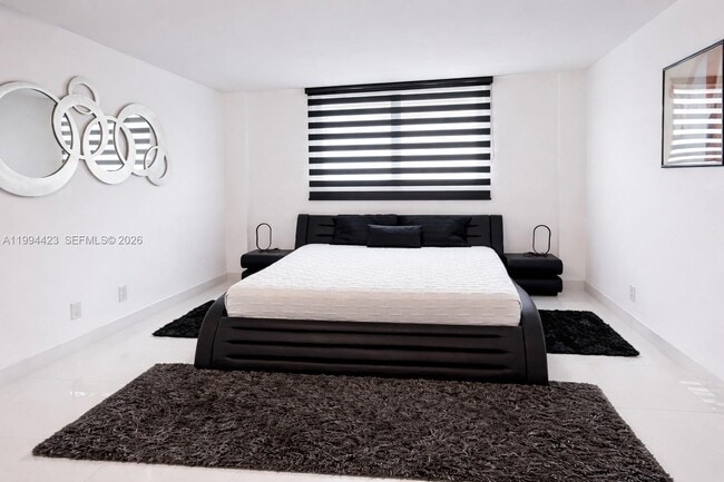 Photo - 19380 Collins Ave Unidad 307