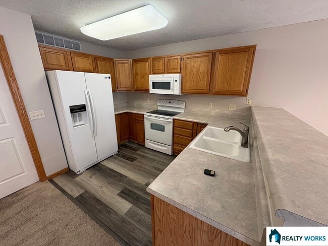 Photo - 3 bedroom townhome - SE Lincoln