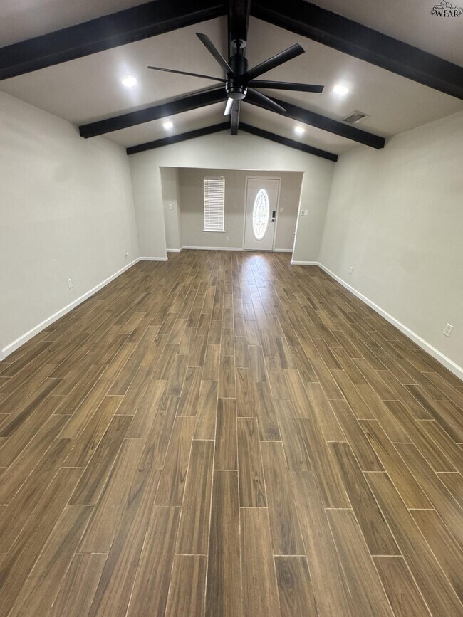 Photo - 1207 Danberry St