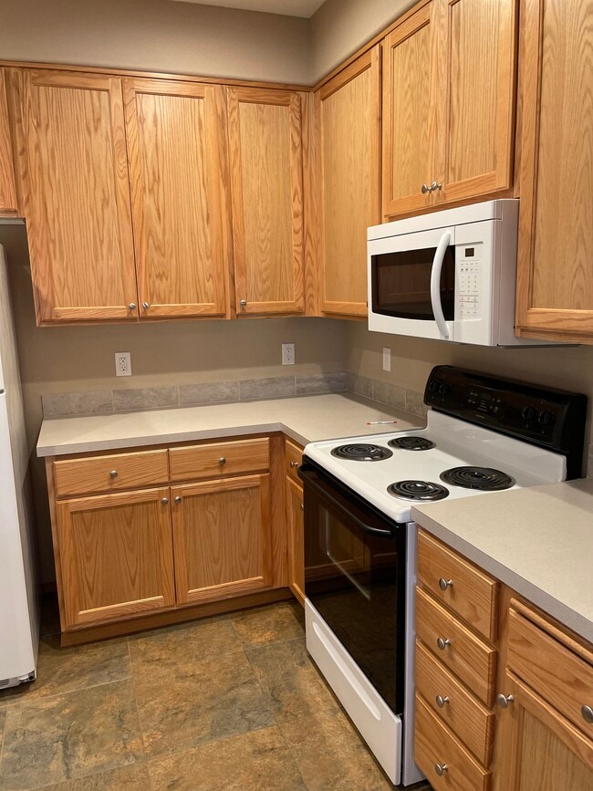 Photo - 1845 NW Polk Ave Unidad 101