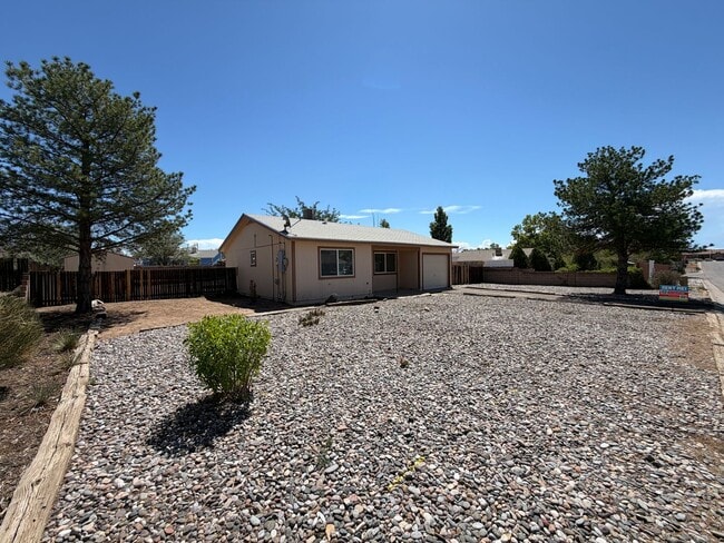 Photo - 2 Bedroom Single Story Home Available Near Rainbow Bvd SE & Southern Blvd SW in Rio Rancho!