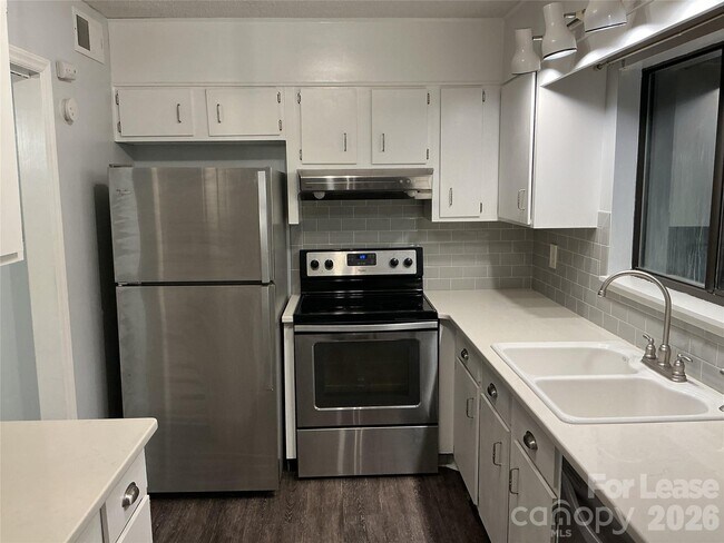 Photo - 415 E Broad St Unit A5