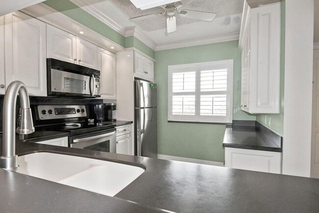 Photo - 1001 Seafarer Cir Unit 303