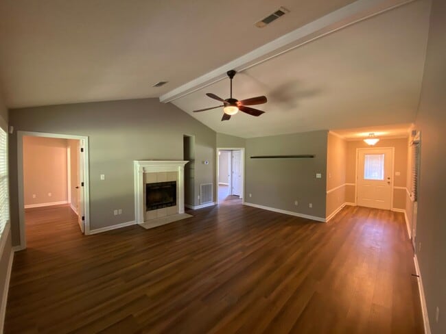 Photo - Home for rent in Tuscaloosa! Available to view with a 48 hour notice!