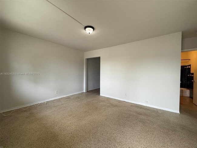 Photo - 900 SW 5th St Apartment Unit 2