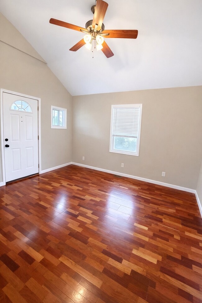 Photo - 7615 Folk Ave