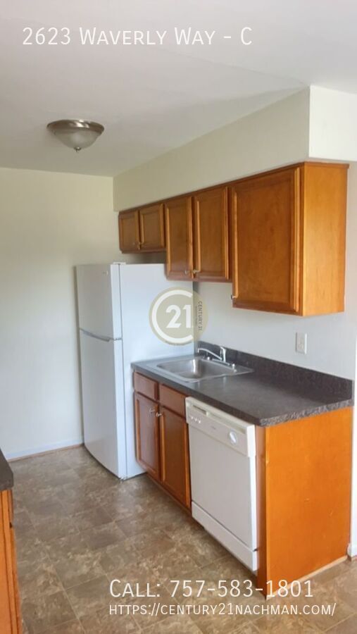 Photo - 2623 Waverly Way Unidad C