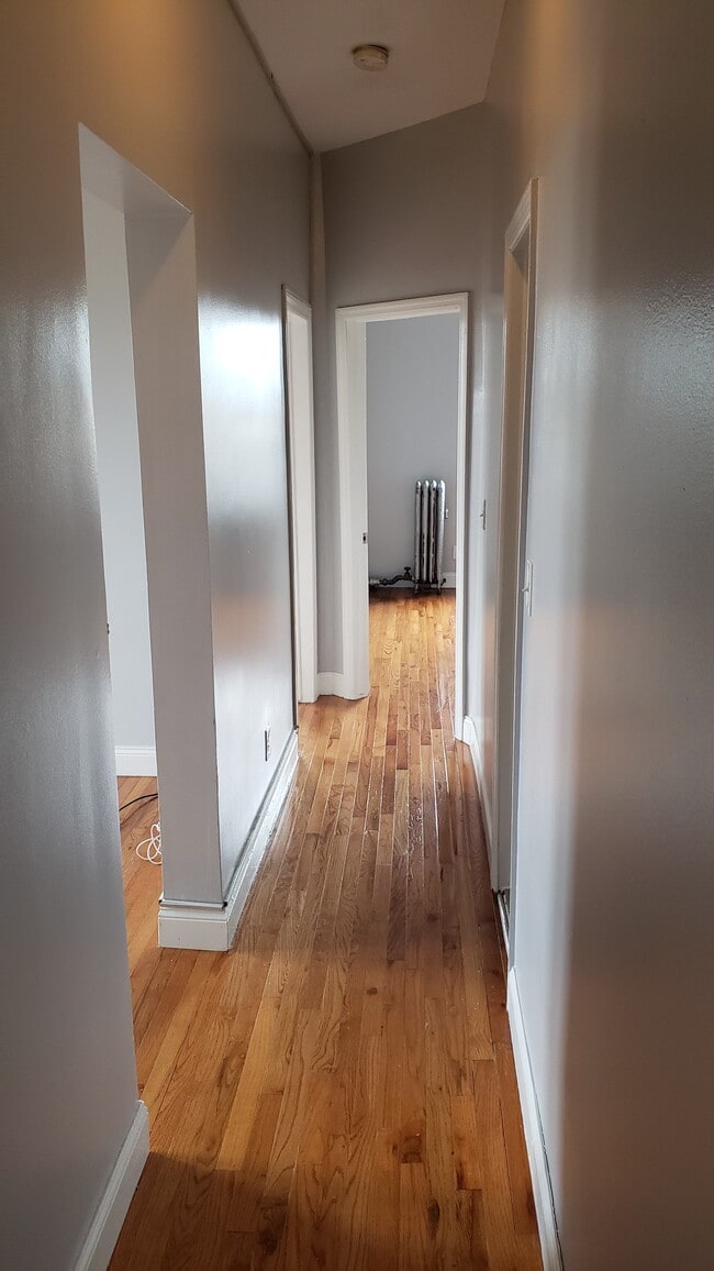 Photo - 4809-4813 Broadway