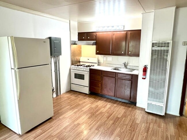 Photo - 2301 Roosevelt Dr Unit Apt #7