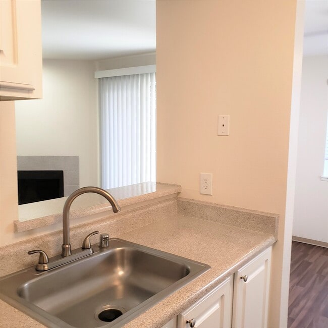 1 bedroom Stainless Steel Appliances