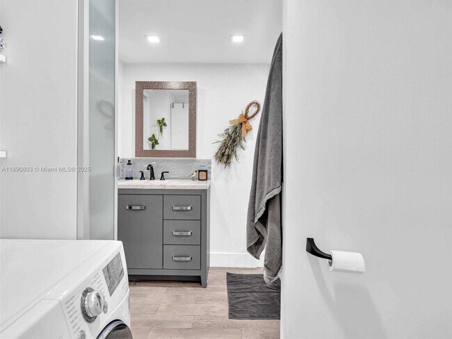 Photo - 1700 NE 191st St Unit 102