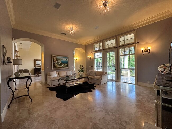 Photo - 476 SW Squire Johns Ln