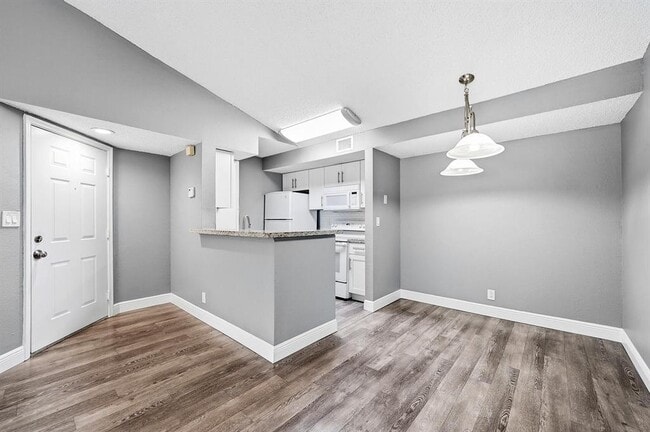 Photo - 2900 S University Dr Unit 9204