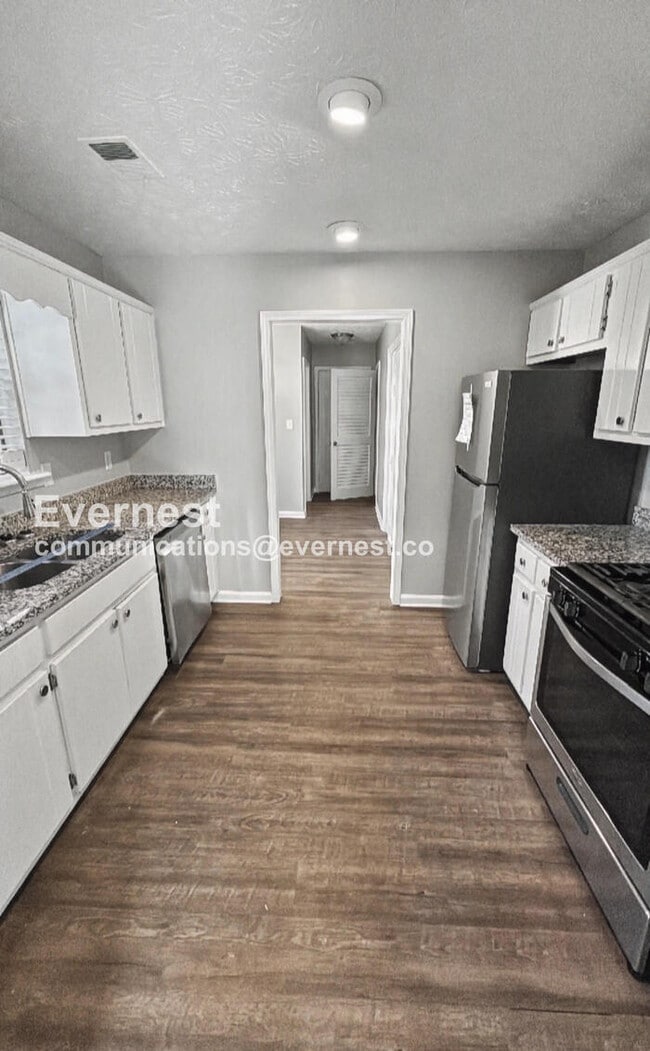 Photo - 1069 Estates Ct