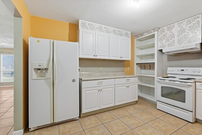 Photo - 831 Terryhollow St