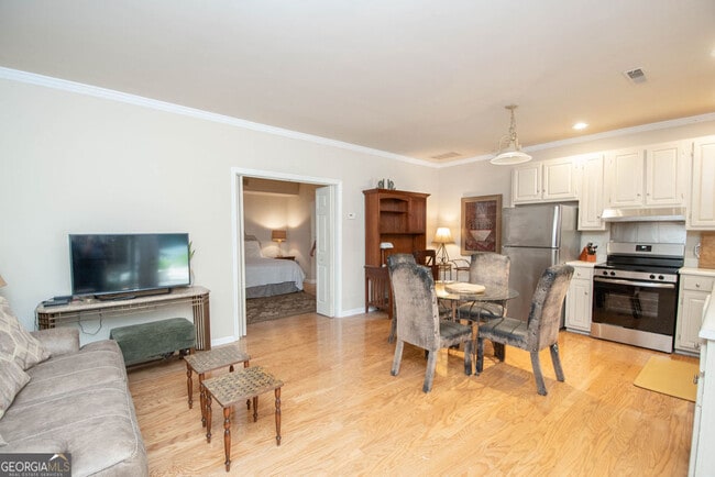 Photo - 201 Robinson Rd Unit C