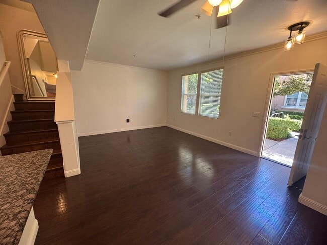 Photo - Spacious 2 Story Condo In Westlake Villas