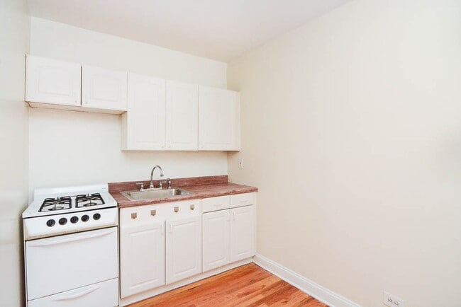 Photo - 545 W Wellington Ave Unit 901