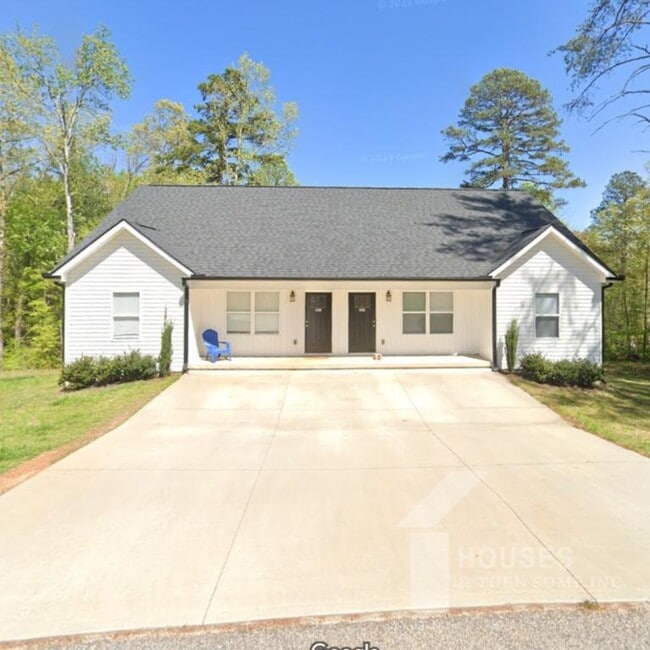 Building Photo - 403 Bramlett Rd