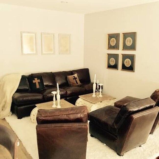 Photo - This is a great opportunity to rent a 2 bedroom at a competitive price in Tarzana.