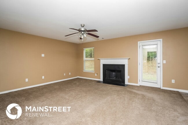 Photo - 6237 Selborn Dr SW