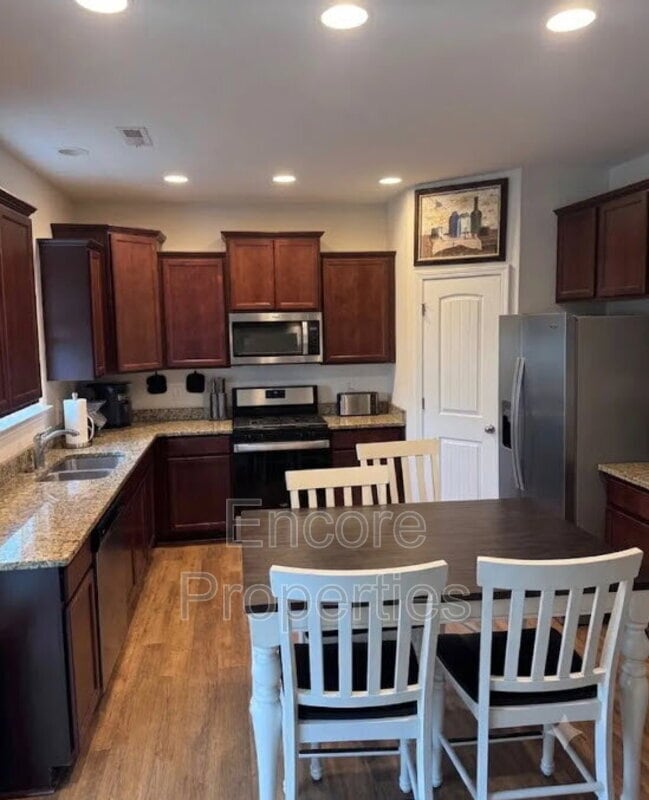 Photo - 1617 Maddox Park Dr