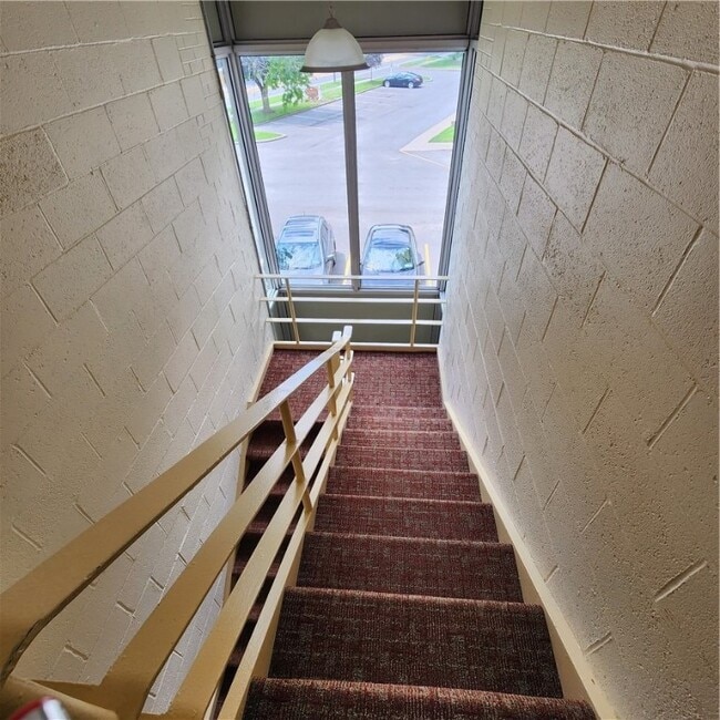 Photo - 2450 East Ave Condo