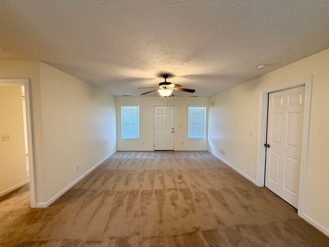 Photo - 1516 Destiny Dr
