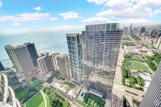 Building Photo - 225 N Columbus Dr Unit 7701 Rental