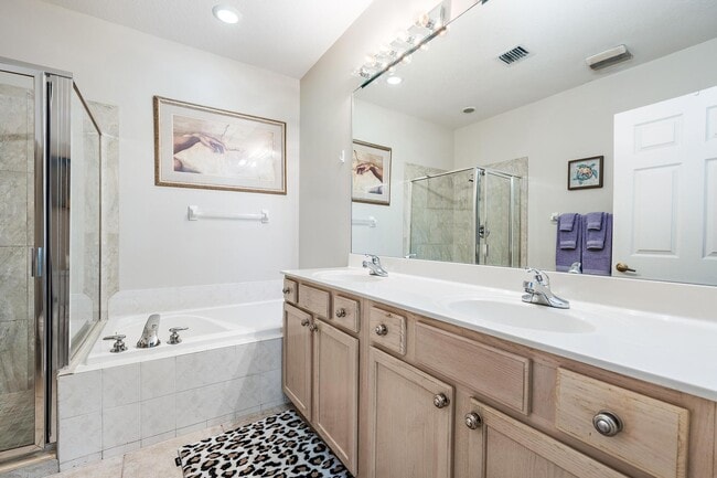 Photo - 9224 Wentworth Ln
