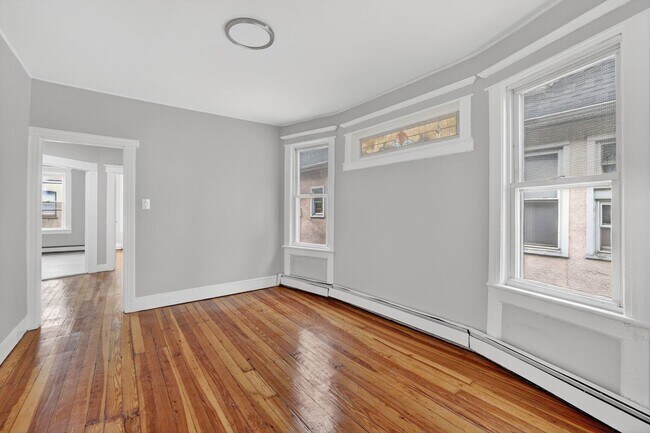 Photo - 107 Brown Pl Unit 1