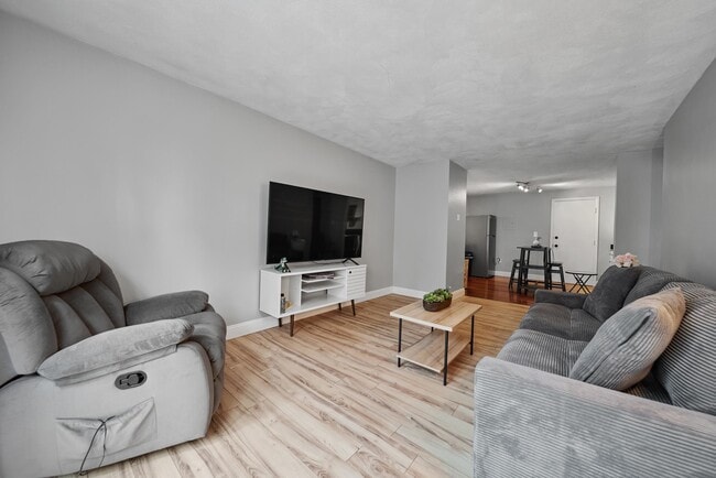 Photo - 33 Andrew St Unit 26