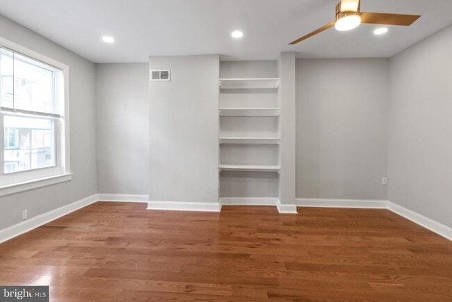 Building Photo - 1602 S LeCount St