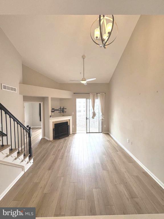 Photo - 1641 International Dr Unidad 418