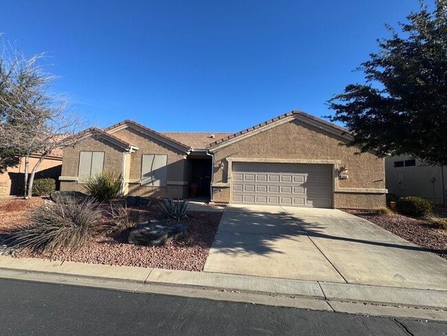 Photo - Beautiful 3 Bed / 2 Bath Furnished Home in Sun River 55+ Community!!