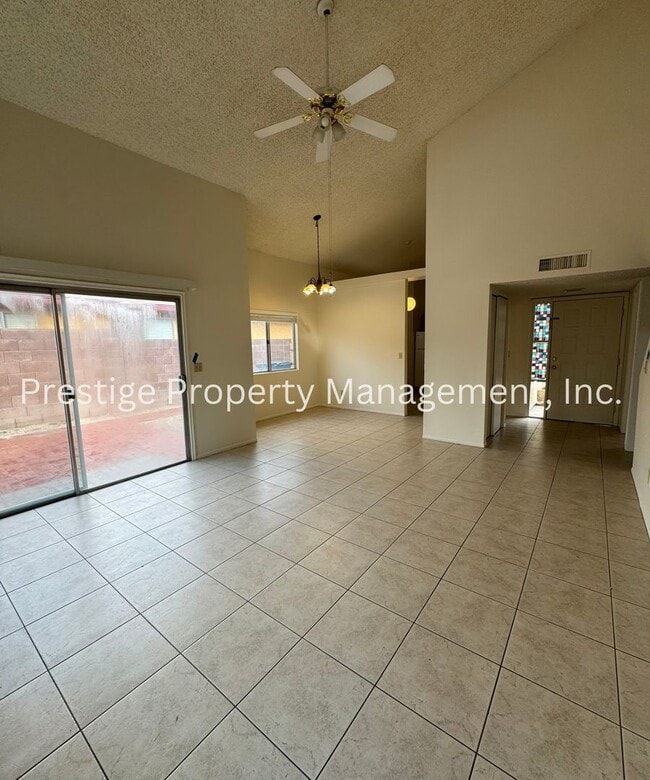 Photo - Wonderful 3/2 on the Northwest Side!