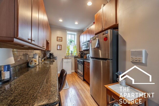 Photo - 1430 W Lunt Ave Unit 2W