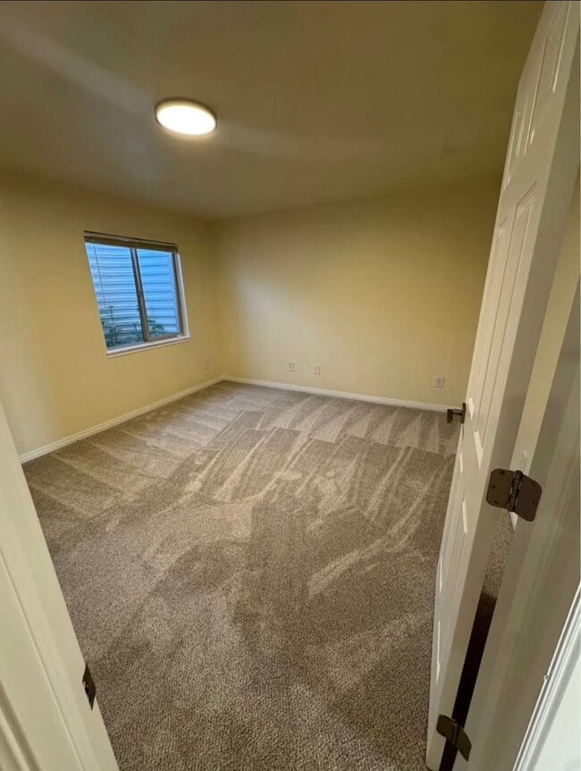 Photo - Beautiful Basement Apartment in Saratoga Springs - Available July!