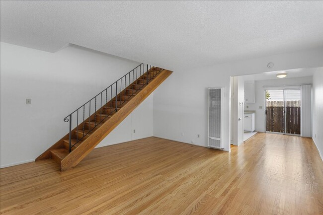 Photo - 1443 Cottage St Apartamento Unidad A