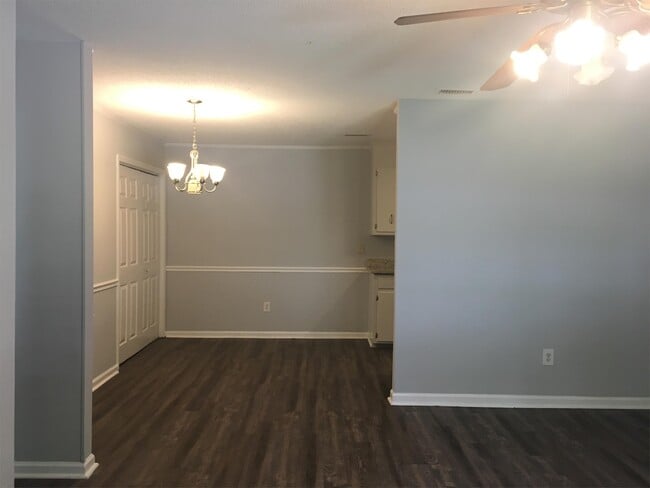 Photo - 101 Brandon Ln