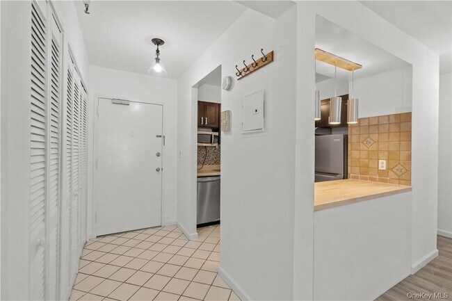 Photo - 501 N Barry Ave Unit 2C