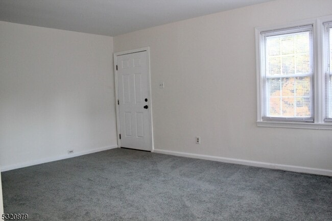 Photo - 102 Paterson Ave