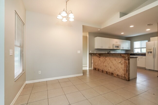 Photo - 8434 Bamboo Rd