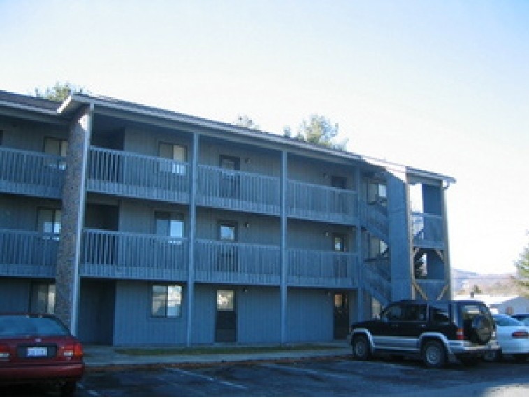 College Place Condominiums - College Place Condominiums