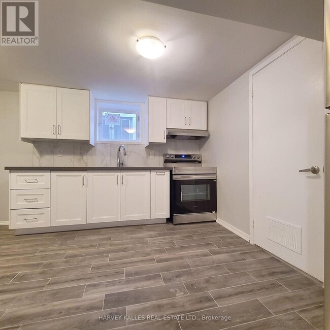 Photo - 114 Empress Ave