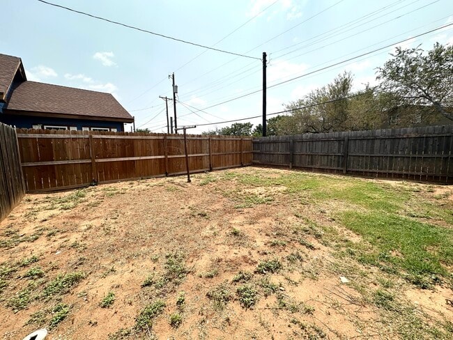 Photo - 320 N Flint Ave