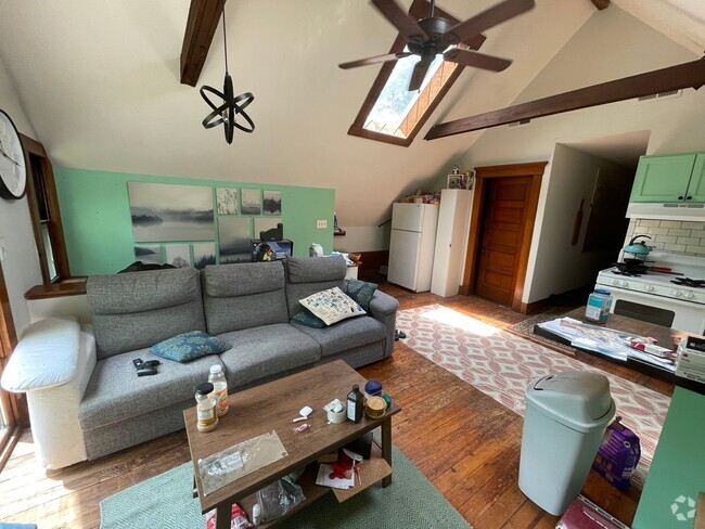 Building Photo - 181-183 Nicoll Street Unit 3 Rental