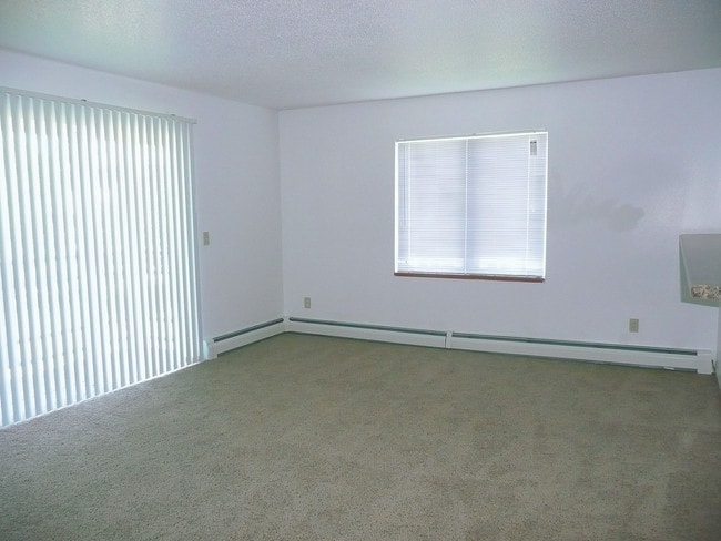 Photo - Southbrook Green