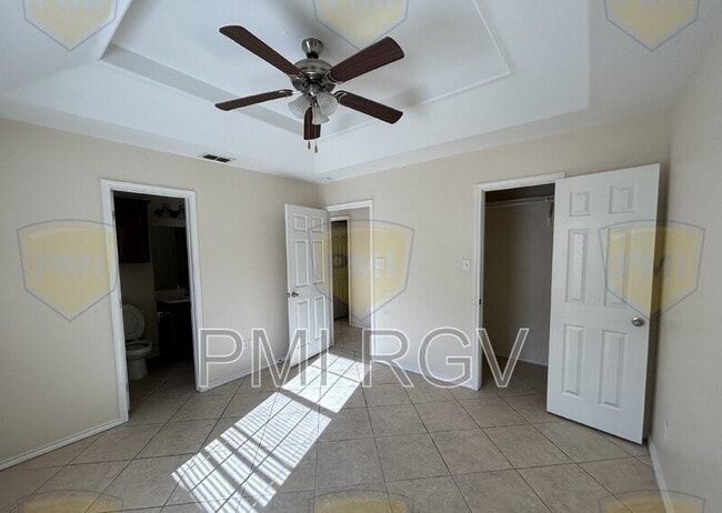 Photo - 307 W Albatross Ave Unit D