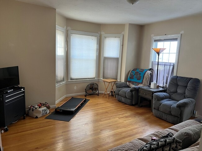 Photo - 27 Stonington St Unit 27